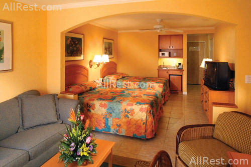 Comfort Suites Paradise Island 7